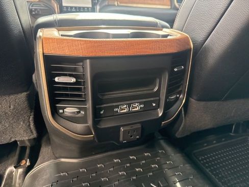 Used 2022 RAM 3500 Limited AWD/4WD image 41