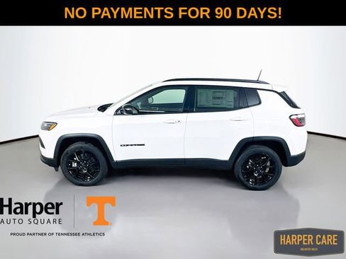 New 2026 Jeep Compass Latitude image 10