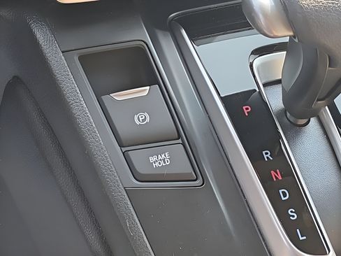 Used 2022 Honda CR-V LX image 21
