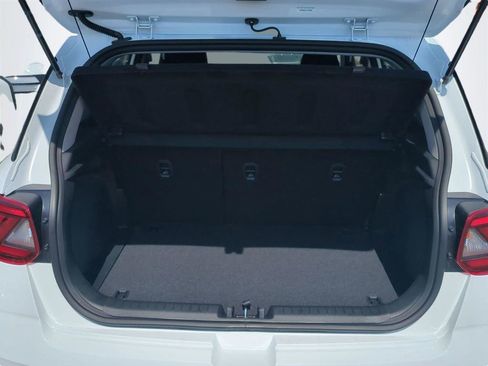 New 2026 Hyundai Venue SE image 14