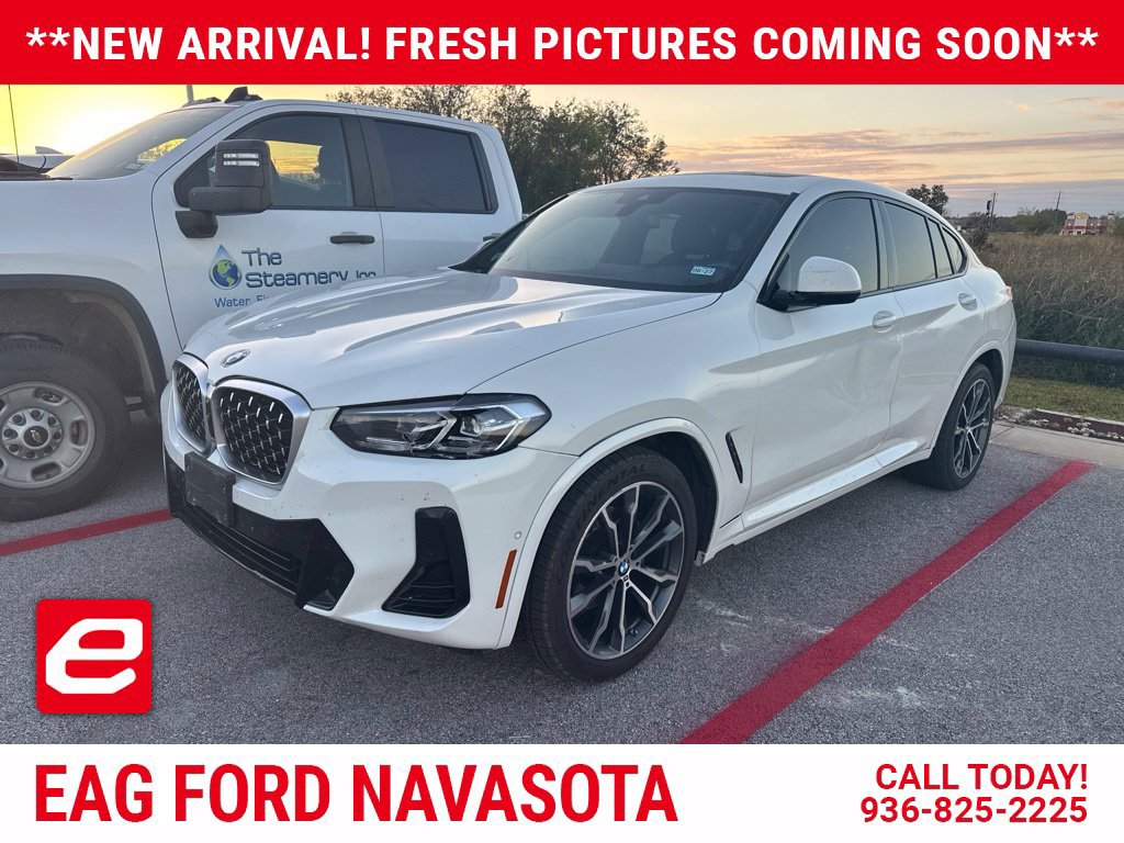 Used 2022 BMW X4 xDrive30i w/ M Sport Package 2 AWD/4WD image 1