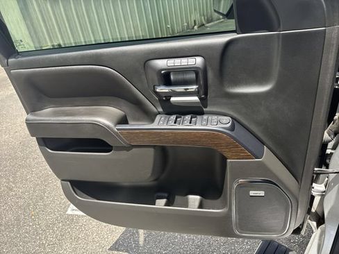 Used 2017 GMC Sierra 1500 Denali RWD image 26