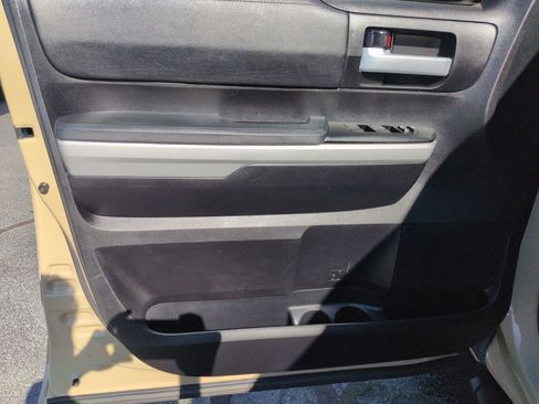 Used 2019 Toyota Tundra SR5 w/ TRD Off Road Package image 10