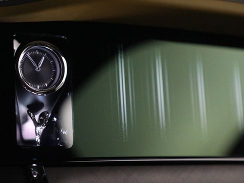 Certified 2025 Rolls-Royce Cullinan image 40