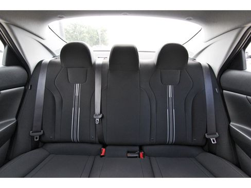 Used 2024 Hyundai Elantra SEL FWD image 14
