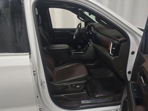 Used 2024 GMC Sierra 1500 Denali w/ Denali Reserve Package image 10