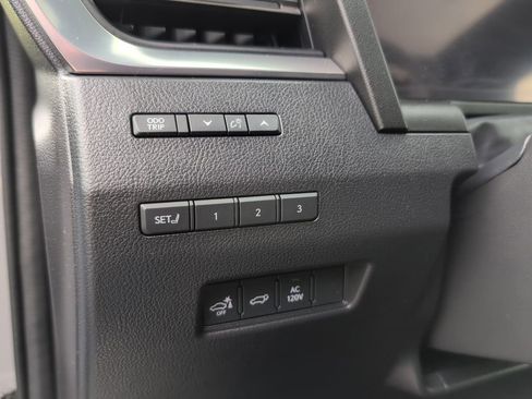 Used 2025 Lexus GX 550 w/ Cold Area Package AWD/4WD image 13