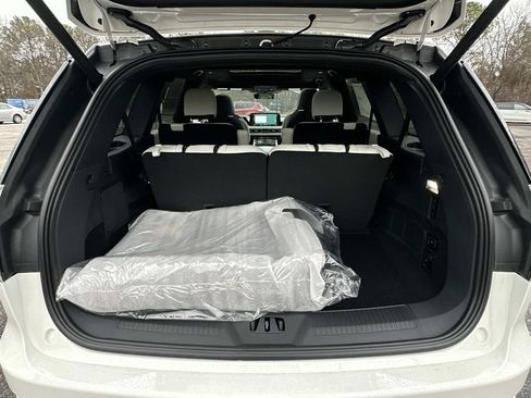 New 2026 Lincoln Aviator Black Label w/ Dynamic Handling Package image 16