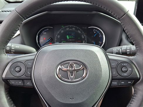 Used 2024 Toyota RAV4 XSE image 19