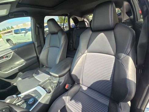 Used 2019 Toyota RAV4 XSE w/ Carpet Mat Package AWD/4WD image 22