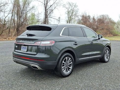 Used 2022 Lincoln Nautilus Reserve image 6