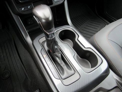 Used 2022 GMC Canyon AT4 image 22