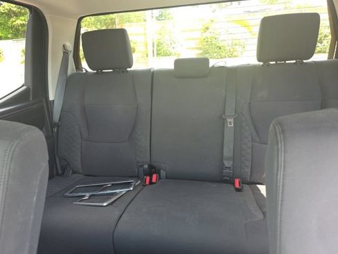 Used 2022 Toyota Tundra SR5 w/ SR5 Convenience Package AWD/4WD image 14