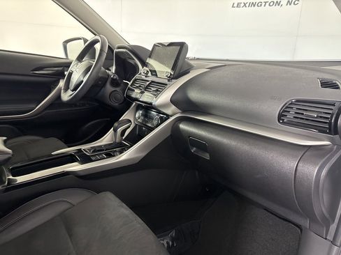 Used 2022 Mitsubishi Eclipse Cross SE image 30