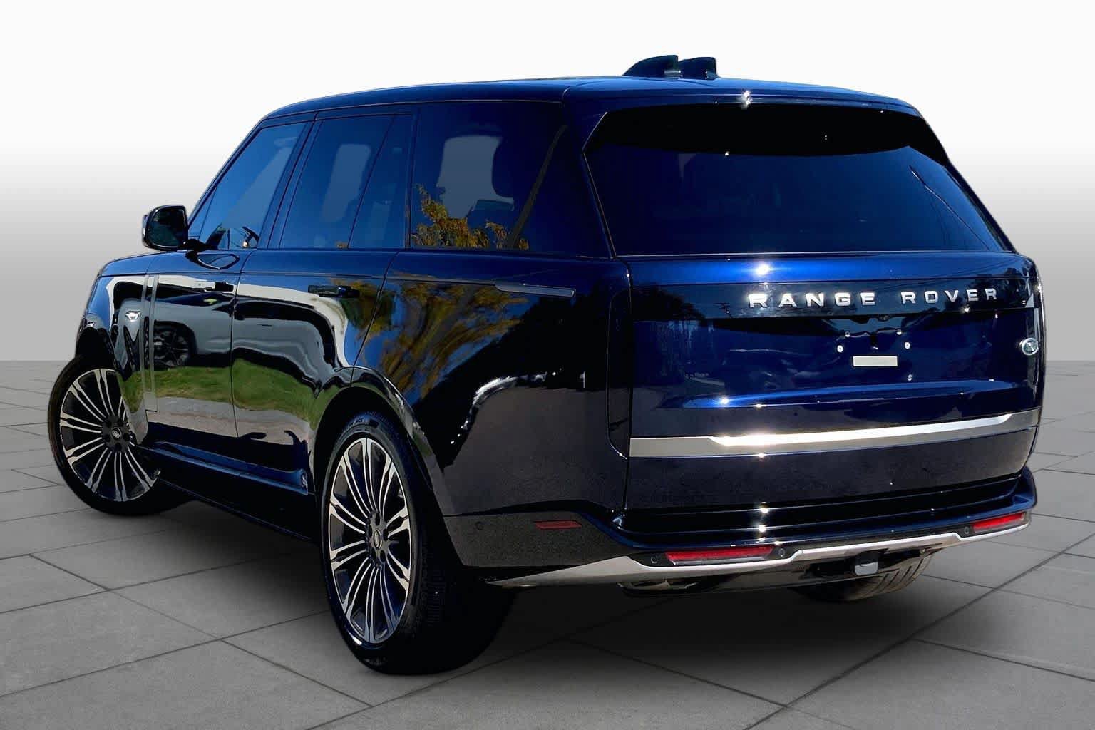 Used 2023 Land Rover Range Rover SE AWD/4WD image 11