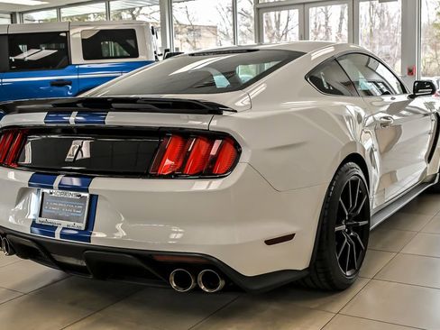 Used 2018 Ford Mustang Shelby GT350 image 10