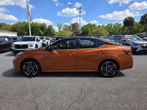 Used 2025 Nissan Sentra SR image 5