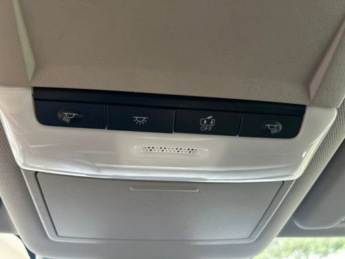 Used 2024 Nissan Rogue S FWD image 45