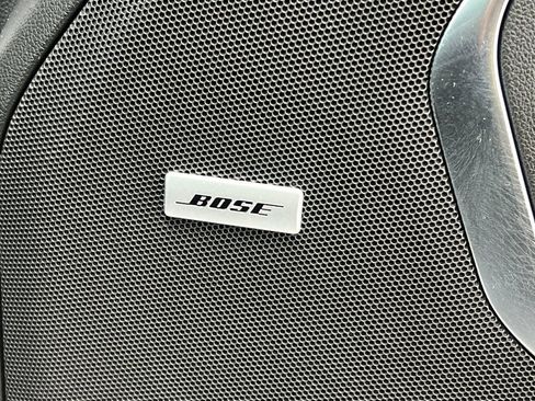 Used 2025 Chevrolet Suburban LT w/ Comfort Package image 22