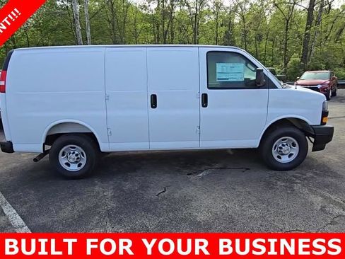 New 2025 Chevrolet Express 2500 w/ Communications Package image 7