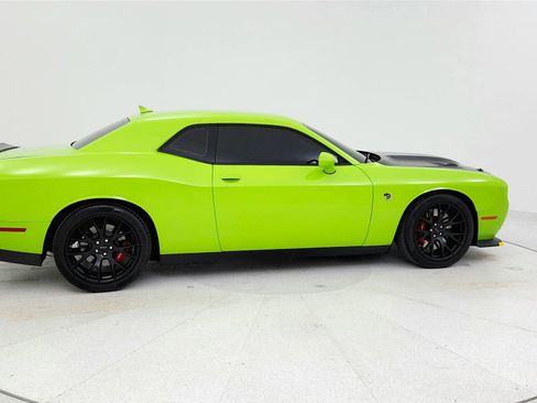 Used 2015 Dodge Challenger SRT Hellcat image 5