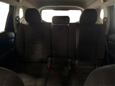 Used 2016 Nissan Rogue SV w/ SV Premium Package image 19