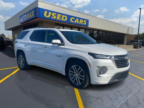 Used 2023 Chevrolet Traverse High Country w/ LPO, Floor Liner Package AWD/4WD image 4
