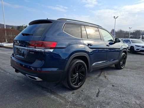 Certified 2022 Volkswagen Atlas SE image 9