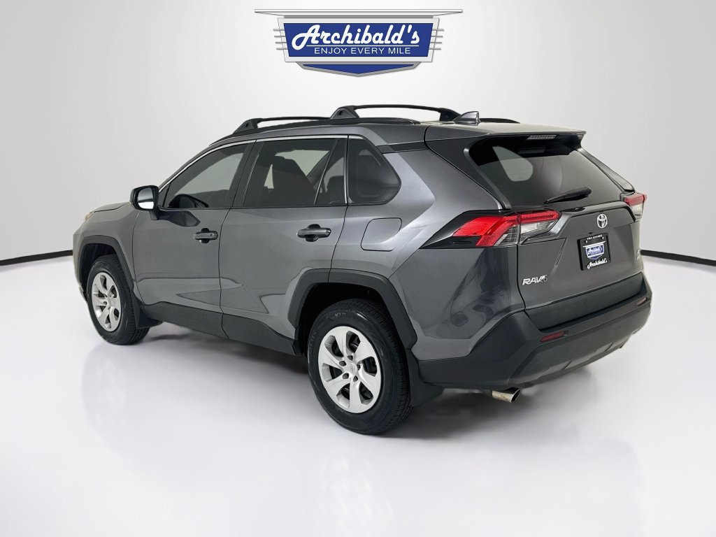 Used 2021 Toyota RAV4 LE AWD/4WD image 6