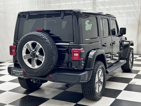 Used 2019 Jeep Wrangler Unlimited Sahara image 7