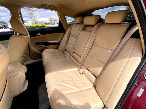 Used 2010 Honda Crosstour EX-L image 30