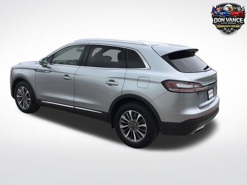 Used 2023 Lincoln Nautilus AWD image 3