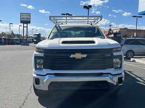 Used 2024 Chevrolet Silverado 2500 W/T w/ WT Convenience Package image 3