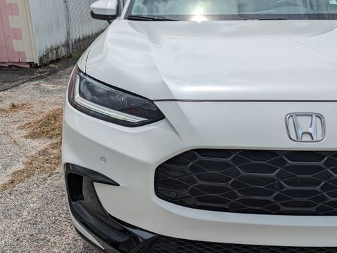 Used 2023 Honda HR-V EX-L image 10