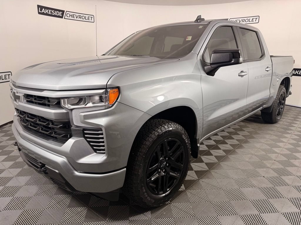 Used 2026 Chevrolet Silverado 1500 RST w/ RST Select Package AWD/4WD image 2