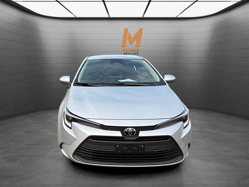 Used 2026 Toyota Corolla LE AWD/4WD image 8