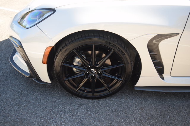 Used 2024 Toyota GR86 Premium RWD image 8