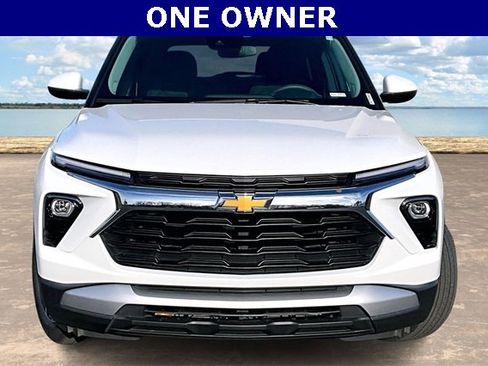 Certified 2024 Chevrolet TrailBlazer LT w/ Driver Confidence Package image 2