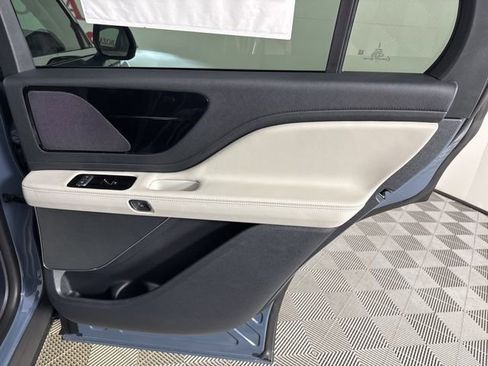 New 2025 Lincoln Aviator 2WD image 24