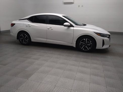 Used 2025 Nissan Sentra SV w/ All-Weather Package image 11