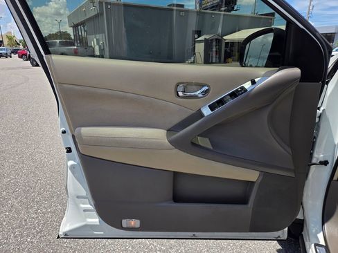 Used 2014 Nissan Murano S AWD/4WD image 25