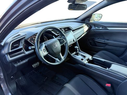 Used 2021 Honda Civic Sport image 9
