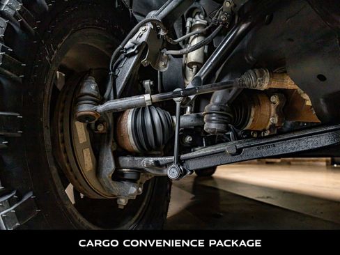 Used 2022 GMC Sierra 2500 AT4 w/ AT4 Preferred Package image 12