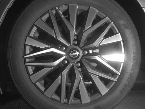 Used 2025 Nissan Altima 2.5 SV image 14