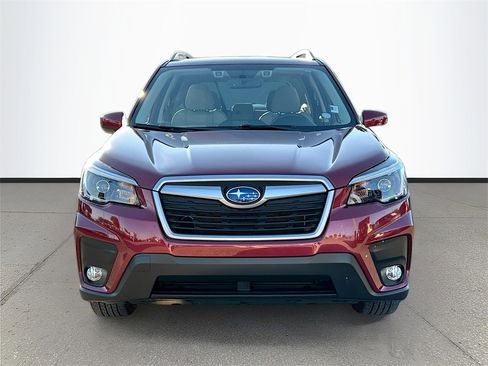 Used 2021 Subaru Forester Premium image 2