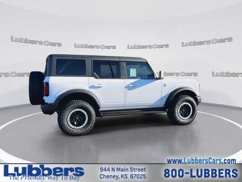 New 2025 Ford Bronco Outer Banks w/ Sasquatch Package image 9