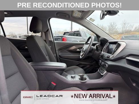 Used 2022 GMC Terrain SLE w/ Driver Convenience Package image 10