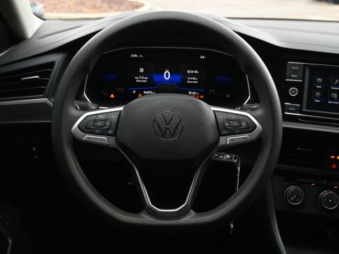 Used 2023 Volkswagen Jetta S image 18