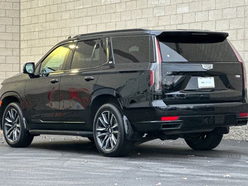 Used 2023 Cadillac Escalade Sport w/ Touring Package image 6