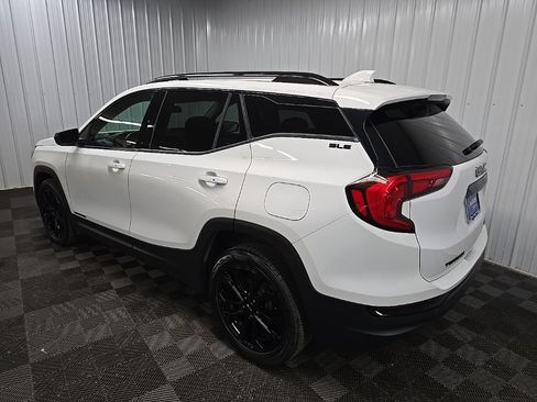 Used 2021 GMC Terrain SLE w/ Elevation Edition AWD/4WD image 9